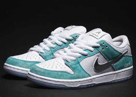 nike sb dunk low farbänderung|Nike Dunk Low SB.